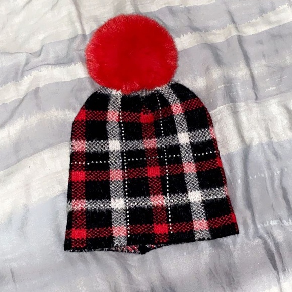 Red Plaid Winter Hat With Pom One Size - Picture 1 of 2